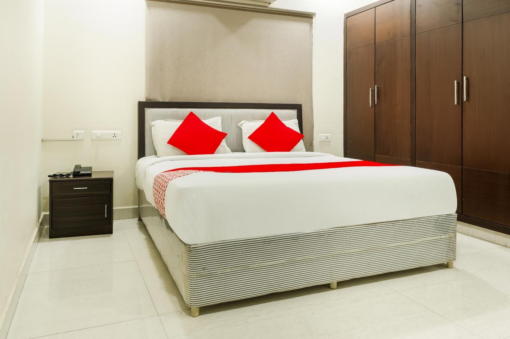 OYO 73795 Karthikeya Pride Hotel Vijayawada Bagian luar foto