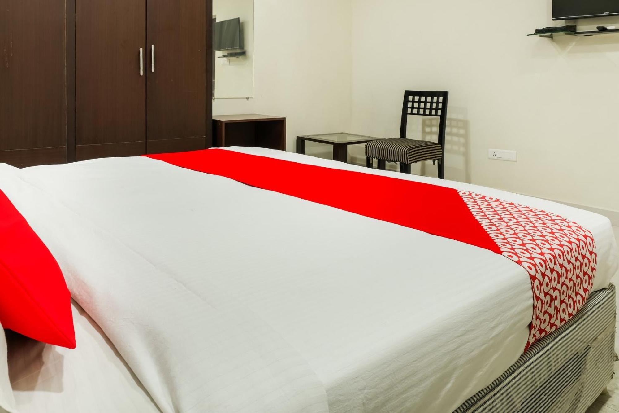 OYO 73795 Karthikeya Pride Hotel Vijayawada Bagian luar foto